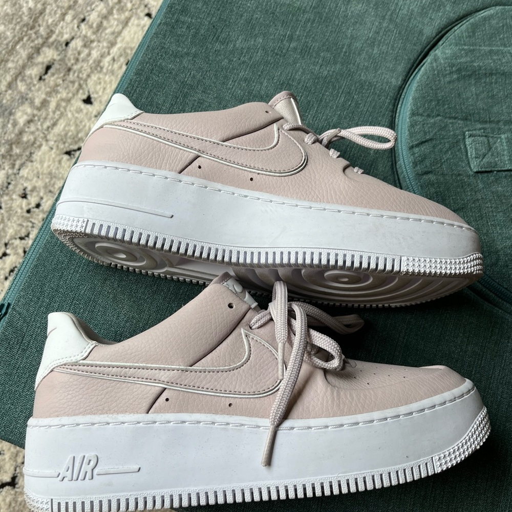 Nike Women's Pale Pink and White Sneakers